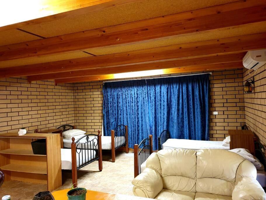 Spacious Holiday Home - Waikerie Exteriör bild