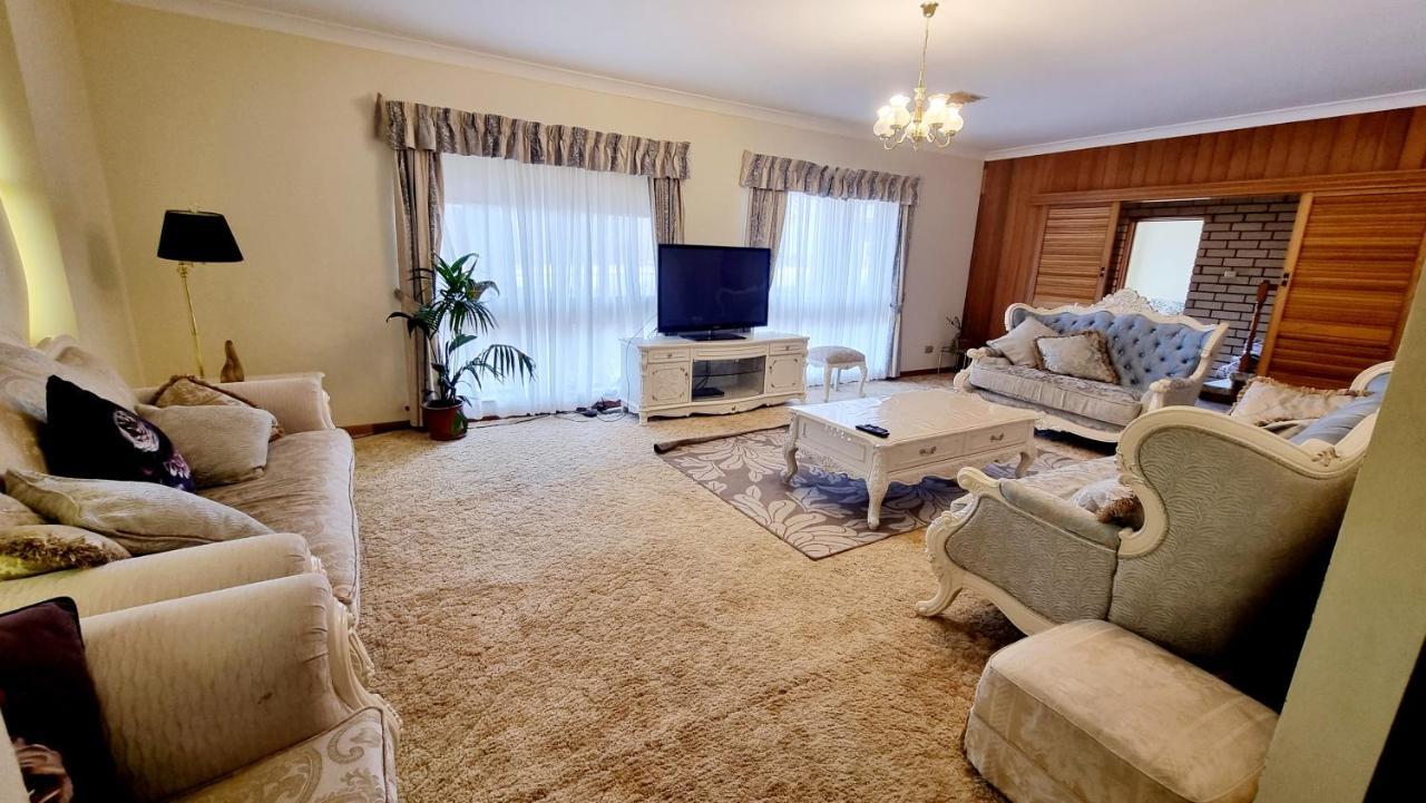 Spacious Holiday Home - Waikerie Exteriör bild